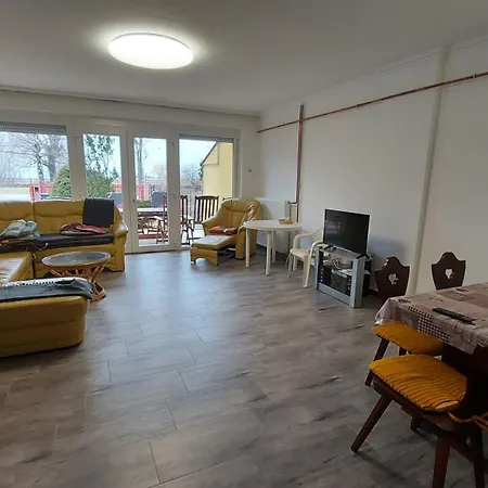 Ezuestparti Nyaralo Dom wakacyjny