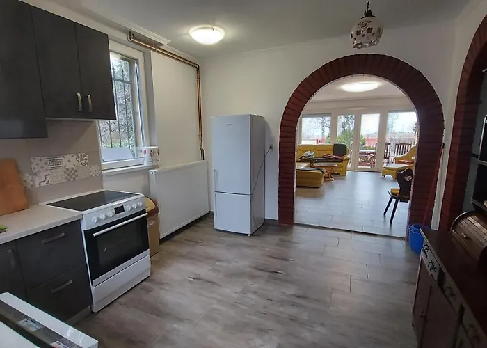 펜션 Ezuestparti Nyaralo 시오포크