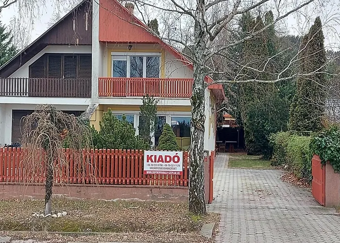 Ezuestparti Nyaralo Prázdninový dům *